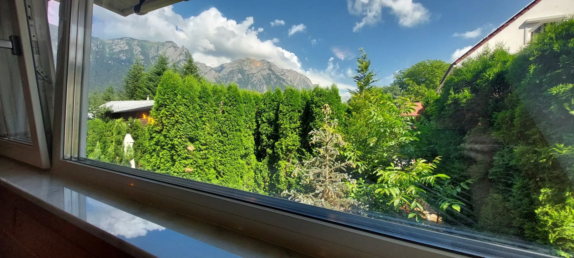Vedere Bucegi fereastră